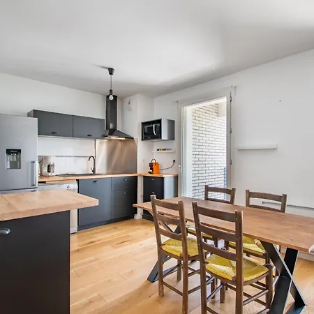 Cosy T2 De 50 M² Centre-ville Avec Garage & Balcon